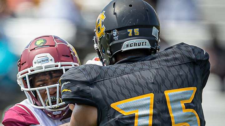 Coach Speak: Carey Davis on New Offensive Tackle Commit Kyle Long