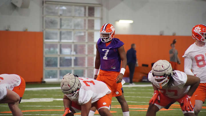 Phommachanh's Advantage Over Uiagalelei is Experience in Clemson's System Phommachanh's Advantage Over Uiagalelei is Experience in Clemson's System