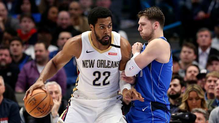 Who Is Stealing Baked Goods From Derrick Favors in the NBA Bubble?