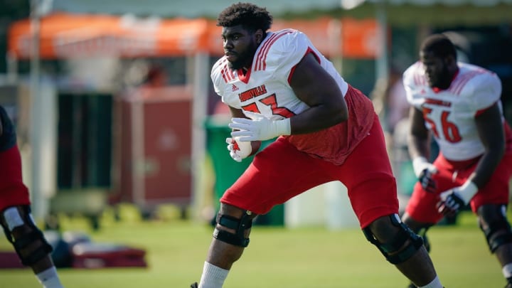 Alex Lewis calls Mekhi Becton 'The Big Wall of Green' and praises the rookie's ability to learn