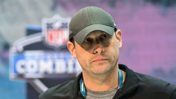 Alex Lewis defends New York Jets head coach Adam Gase: 'I got mad respect for him'