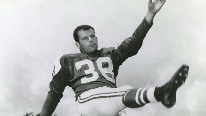 Go Back to the 1960s to Find Best to Wear No. 38 for Eagles Go Back to the 1960s to Find Best to Wear No. 38 for Eagles