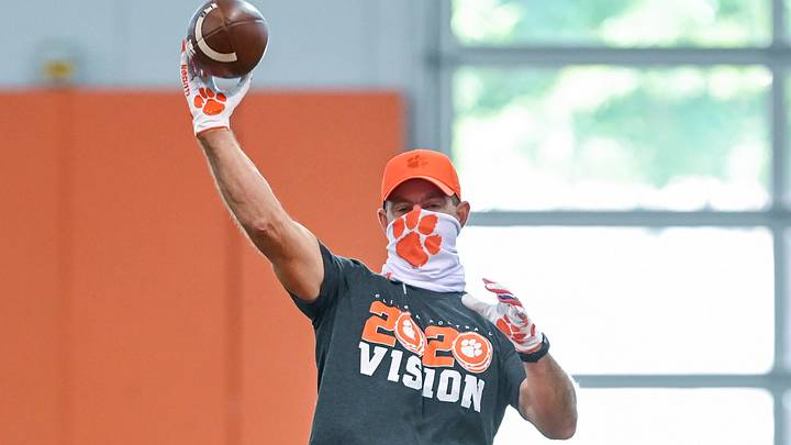 Swinney Voices Support for Clemson Players, NIL Changes Swinney Voices Support for Clemson Players, NIL Changes