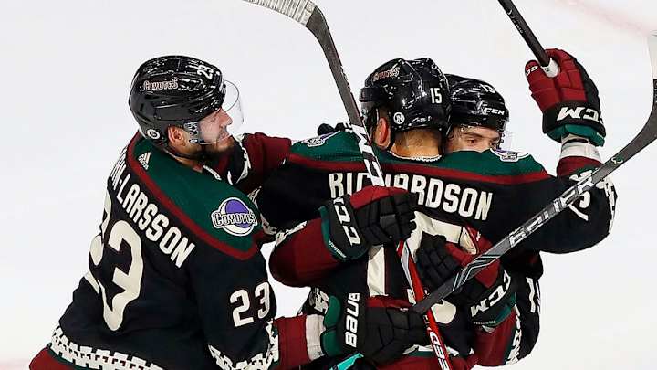 Coyotes Advance With Overtime Win Over Predators