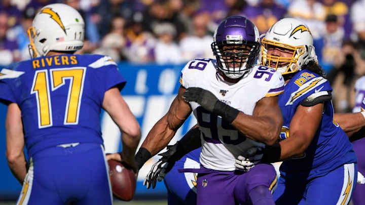 Danielle Hunter Staying at Left Defensive End With Everson Griffen Gone