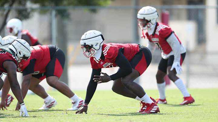 Louisville's Defensive Line Depth Slowly Shaping Into Form in Fall Camp