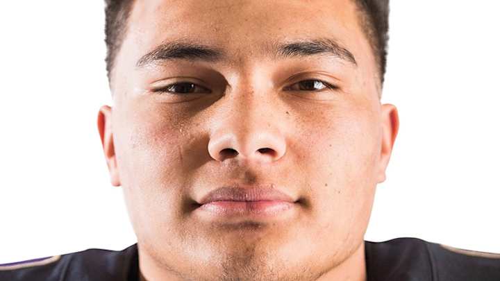 Man on a New Mission: Lolohea Finally Joins Huskies After Church Detour