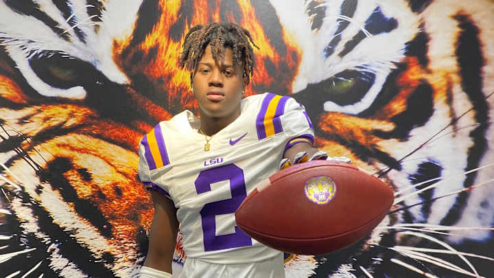 LSU Football Commit Decoldest Crawford Talks Ties to the Program, Early Signs of an Elite 2022 Class LSU Football Commit Decoldest Crawford Talks Ties to the Program, Early Signs of an Elite 2022 Class