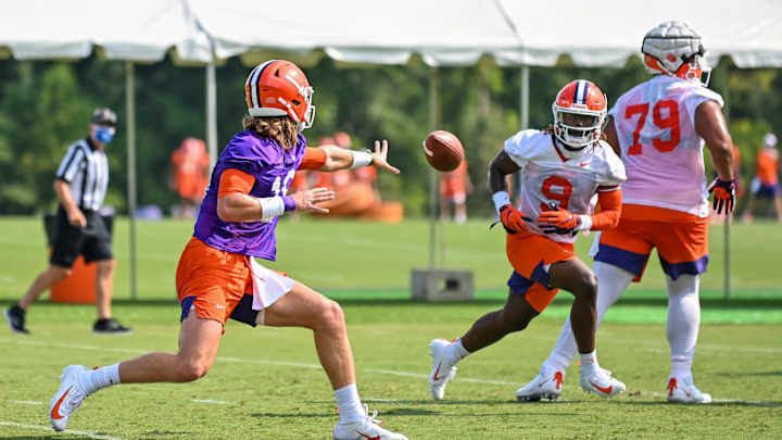 Travis Etienne Prepared For 'Different Kind Of Experience' This Season