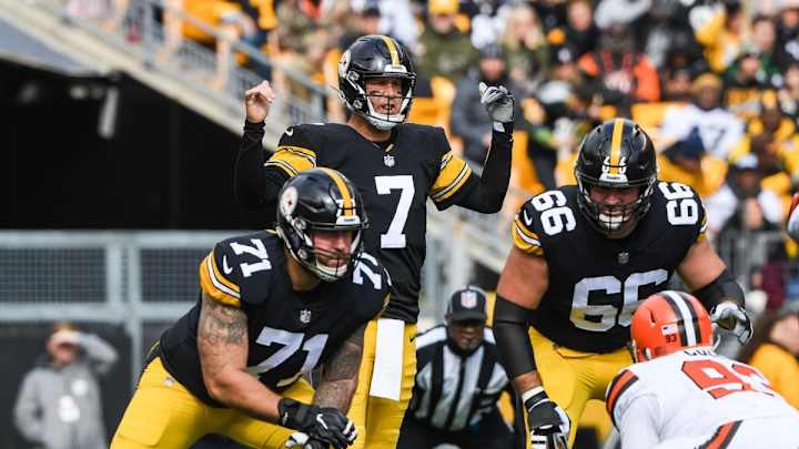 Steelers Offensive Line 'Enjoying' Time Left With Aging Starters, Quarterback Steelers Offensive Line 'Enjoying' Time Left With Aging Starters, Quarterback