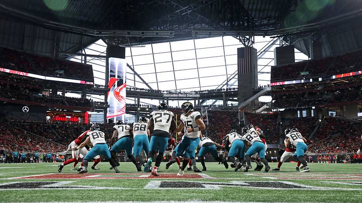 Jaguars' Leonard Fournette Looks Back on Offseason Cam Newton Request Jaguars' Leonard Fournette Looks Back on Offseason Cam Newton Request