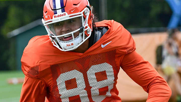 Braden Galloway's Return Gives Tony Elliott Core Part Of Offense Back