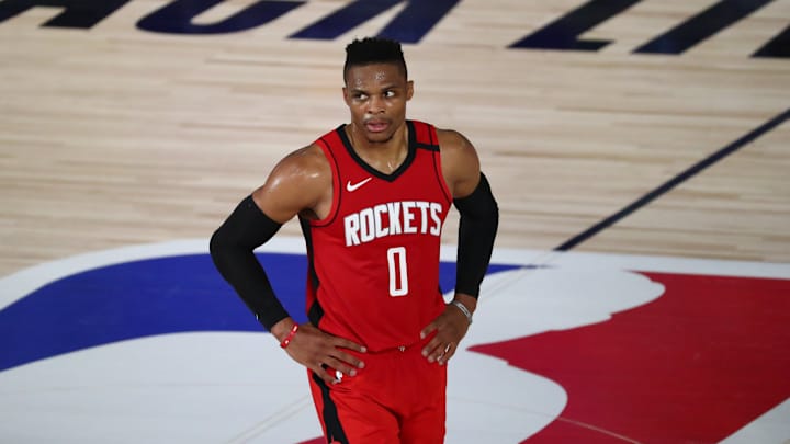 Russell Westbrook Undergoes MRI for Quad Injury, Will Be Evaluated Before Playoffs