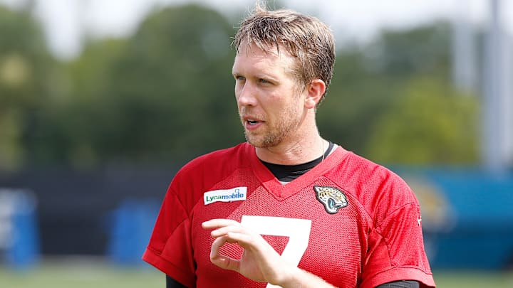 A Month Left and Nick Foles Throws First Bears Pass A Month Left and Nick Foles Throws First Bears Pass