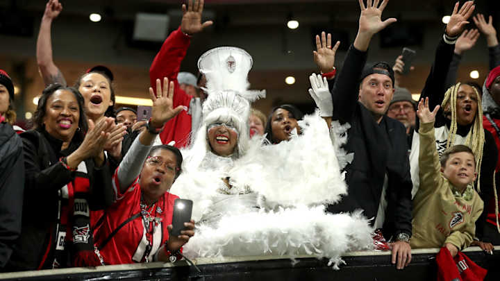 NFL Might Allow “Pods” Of Fans Into Stadiums This Season NFL Might Allow “Pods” Of Fans Into Stadiums This Season