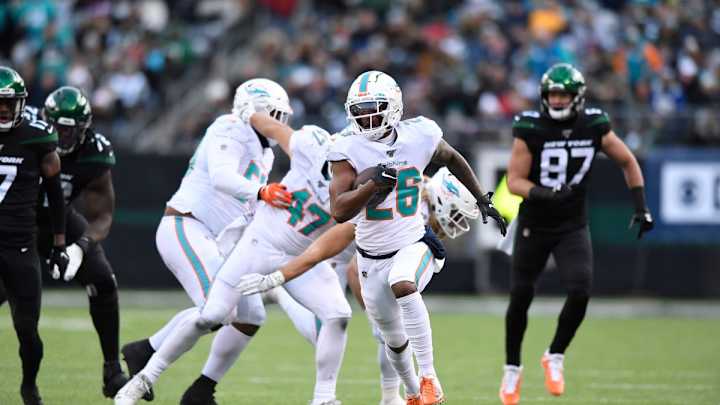 Vikings Claim Safety Steven Parker on Waivers, Working Out Jahleel Addae