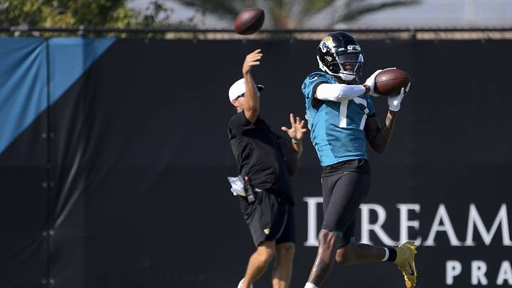 Competition Intensifies: Observations and Notes from Jaguars' Friday Training Camp Practice Competition Intensifies: Observations and Notes from Jaguars' Friday Training Camp Practice