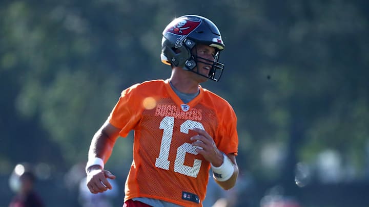 Tom Brady Writes Letter to Parents from 'Summer Camp'