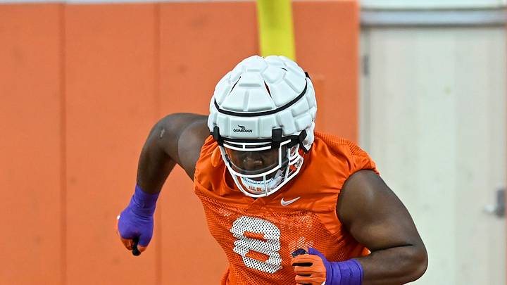 Venables Enjoying His Talented Freshman Defensive Lineman Venables Enjoying His Talented Freshman Defensive Lineman