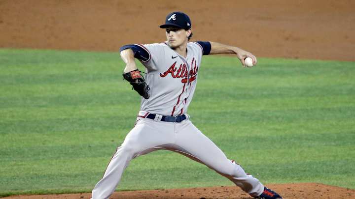 Braves beat the Marlins 2-1 Braves beat the Marlins 2-1