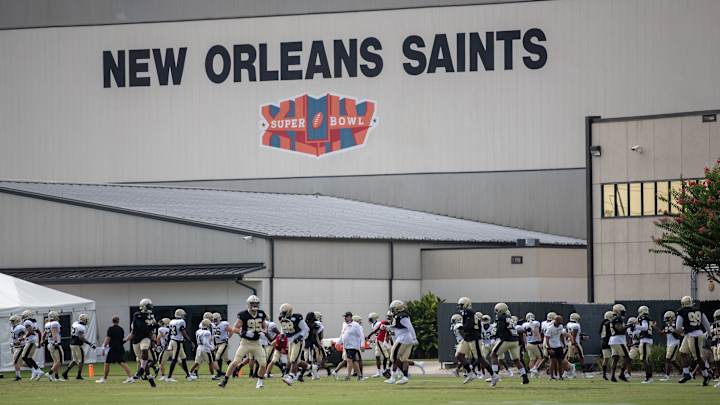 Why the short-term absences of Andrus Peat and Josh Hill could benefit the Saints