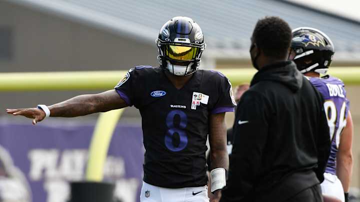 New look for Lamar Jackson this upcoming season?