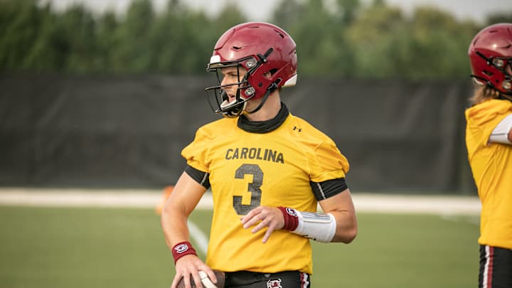 Ryan Hilinksi Says Gamecocks Are Battling Two Opponents This Season