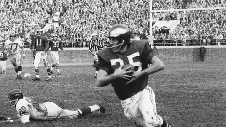 The No. 25 Brought a Dilemma: Hall of Fame WR or Possible HOF Runner?