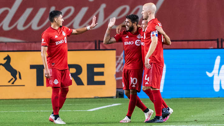 Pablo Piatti's Double Carries Toronto FC Over Vancouver in Return to MLS Play
