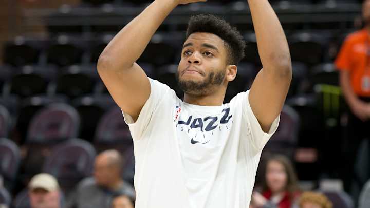 Juwan Morgan Helps Hometown, Puts on Back-to-School NBA 2K Tournament
