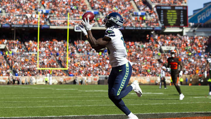 49ers Officially Sign Wide Receiver Jaron Brown