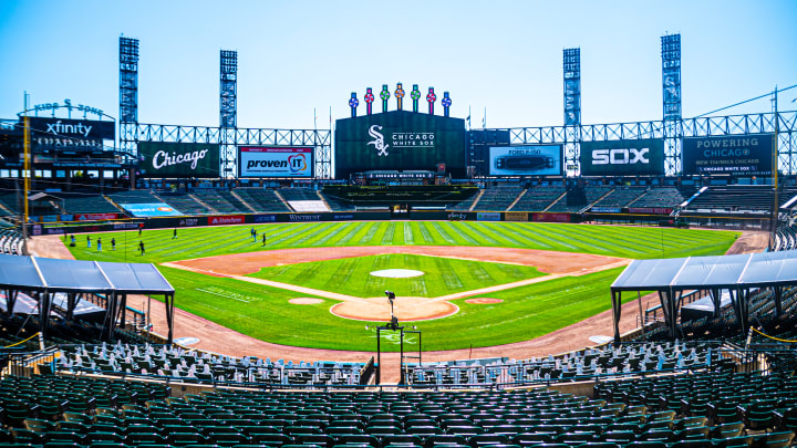 Spaghetti and broomsticks: White Sox sweep Tigers in tasty finale, 9-0