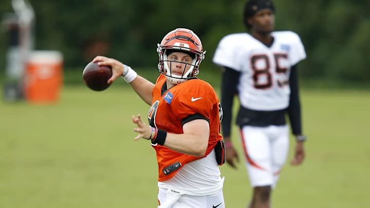 Watch: Joe Burrow throws to Tyler Boyd, Auden Tate, Tee Higgins and others on Friday