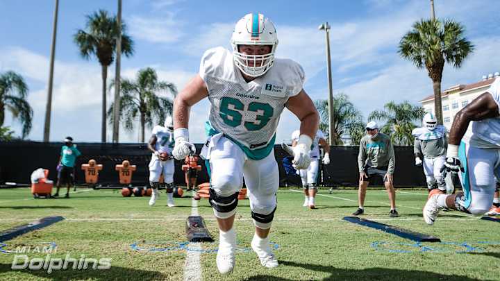 Dolphins Notebook: Dieter Back, the Hall and Zach, Pro Bowl Voting, More Dolphins Notebook: Dieter Back, the Hall and Zach, Pro Bowl Voting, More