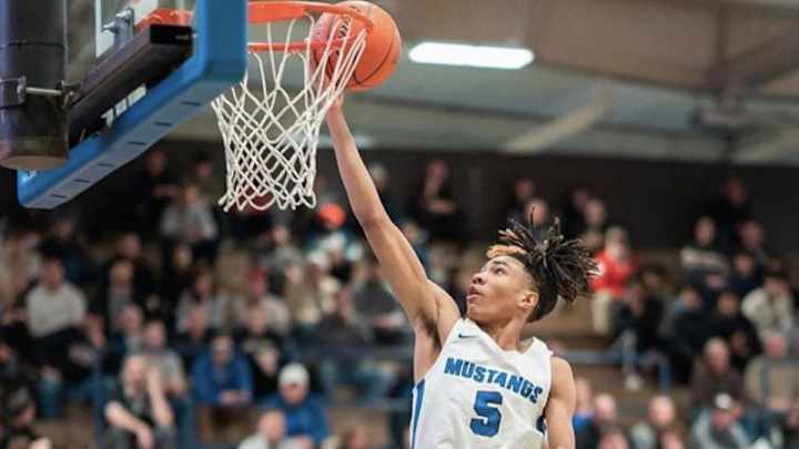 UNC Basketball Recruiting: Hunter Sallis Releases Top 12 Schools; Includes Tar Heels