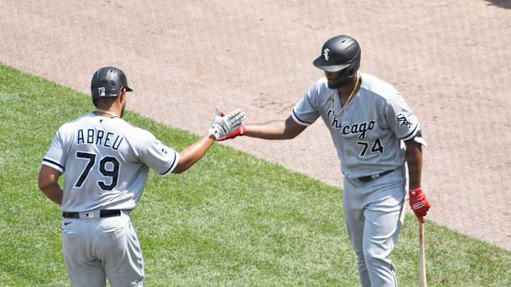 White Sox lose a contested pitching duel, 2-1 White Sox lose a contested pitching duel, 2-1