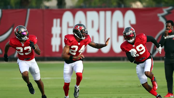 Bucs' Star-Studded Offense Forcing Secondary to Grow Up Fast Bucs' Star-Studded Offense Forcing Secondary to Grow Up Fast