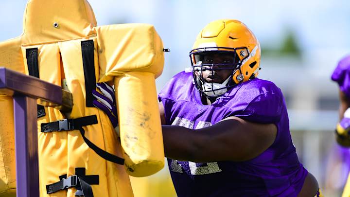 LSU Coach Ed Orgeron Wishes Receiver Ja'Marr Chase, Defensive Tackle Tyler Shelvin the Best LSU Coach Ed Orgeron Wishes Receiver Ja'Marr Chase, Defensive Tackle Tyler Shelvin the Best