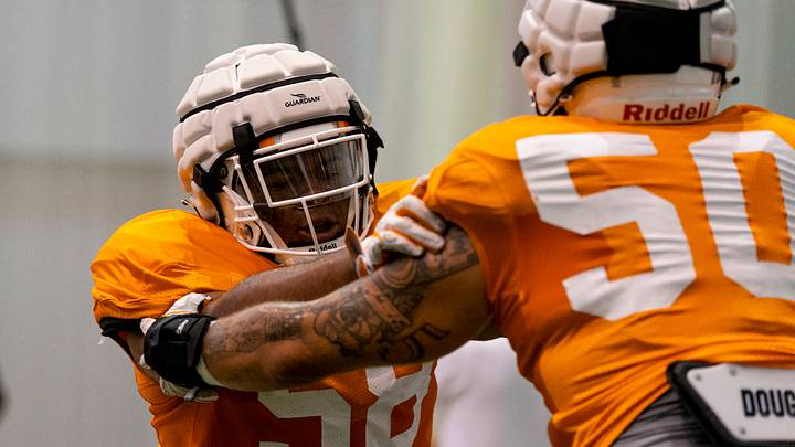 Tennessee defensive line coach Jimmy Brumbaugh known for ‘meticulous’ nature thus far Tennessee defensive line coach Jimmy Brumbaugh known for ‘meticulous’ nature thus far