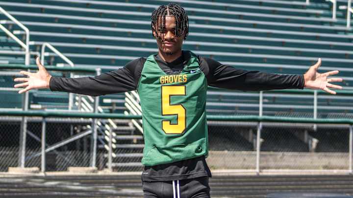 Michigan Wolverines Like Versatile Athlete Jaden Mangham On Offense