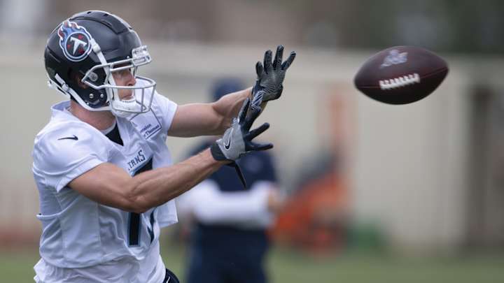 WRs Coach Rob Moore Not Surprised One Player has 'Looked Really Good'