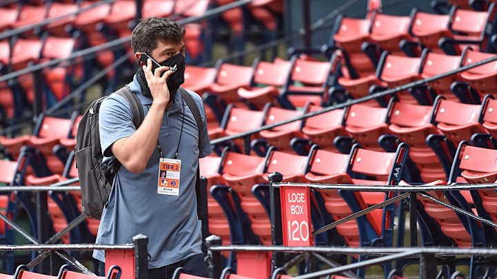 How MLB Travel Directors Control Chaos at the Trade Deadline
