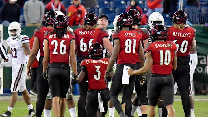 Louisville Holds Players-Only Meeting Addressing Racial Injustice