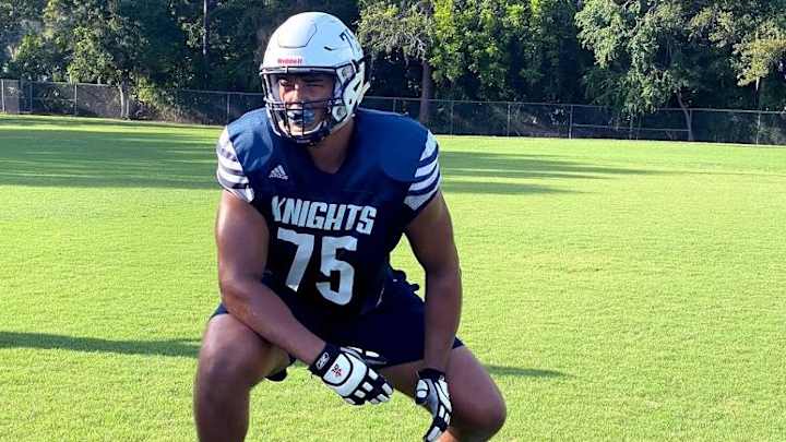 Massive Lineman Albert Reese Settled in Florida, Keeping Recruitment Open