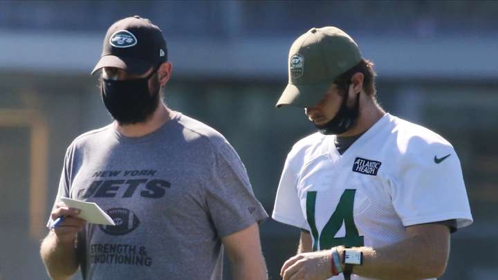 New York Jets Add Donte Moncrief as Wide Receiver Injuries Continue to Mount