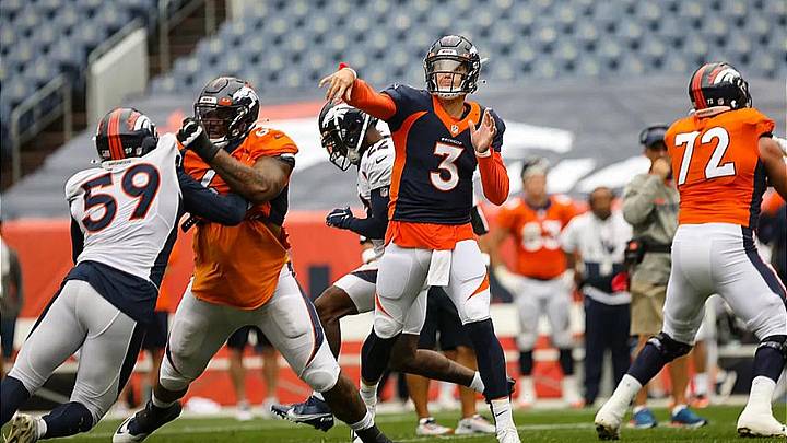 7 Things We Learned from Broncos' Stadium Scrimmage 7 Things We Learned from Broncos' Stadium Scrimmage