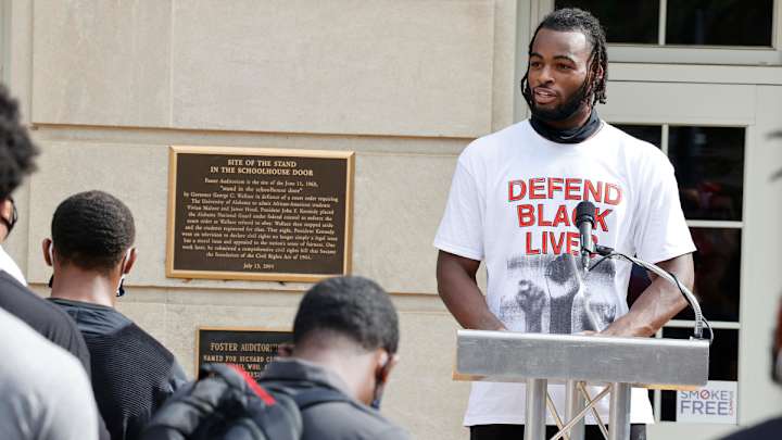 Najee Harris' Off-The-Field Impact Is Just As Impressive As His On-Field Accomplishments