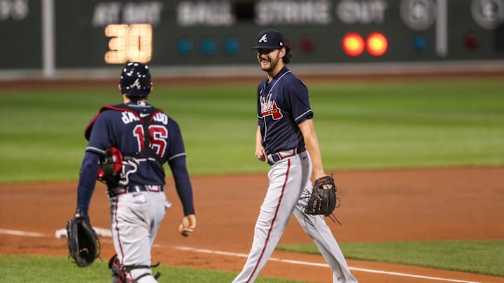 Braves beat the Red Sox 10-3 Braves beat the Red Sox 10-3