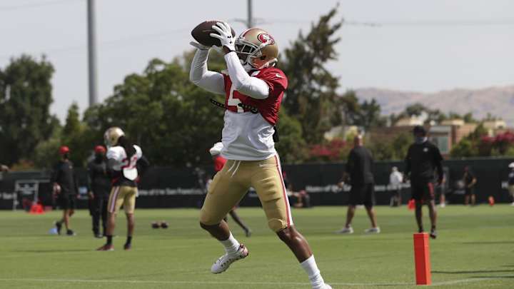 49ers Place Tavon Austin on I.R. with Knee Injury