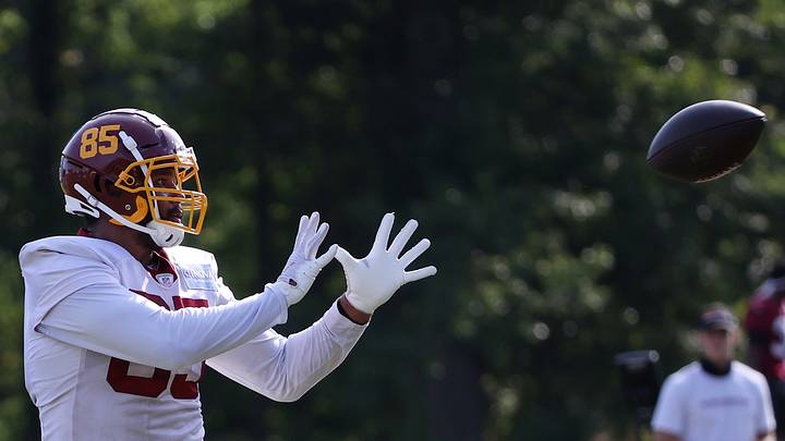 Washington Officially Signs Foster, Cuts Baugh